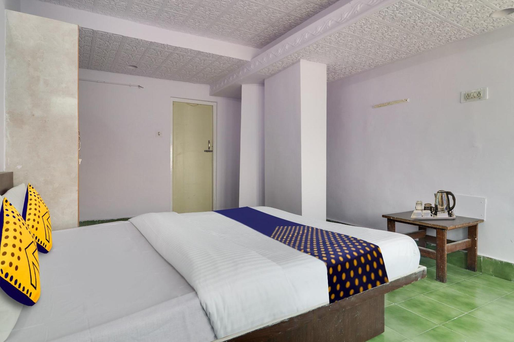 Spot On Apsara Hotel Хайдарабад Экстерьер фото